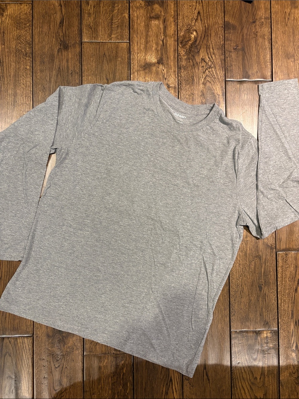 Old Navy Gray Crewneck Long Sleeve Tee